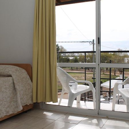 Brisas Del Lago Apartamentos Colón Екстериор снимка