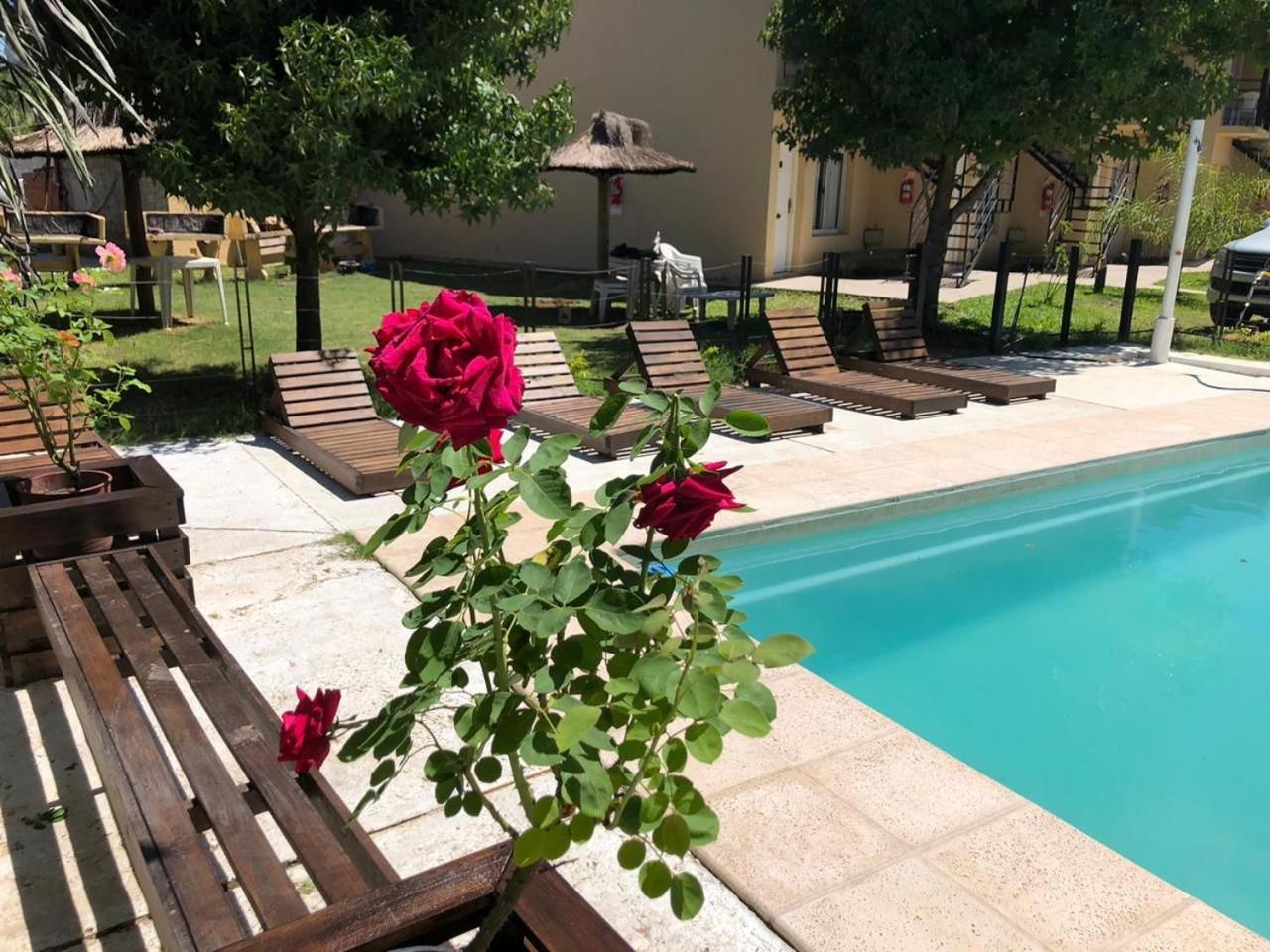 Brisas Del Lago Apartamentos Colón Екстериор снимка