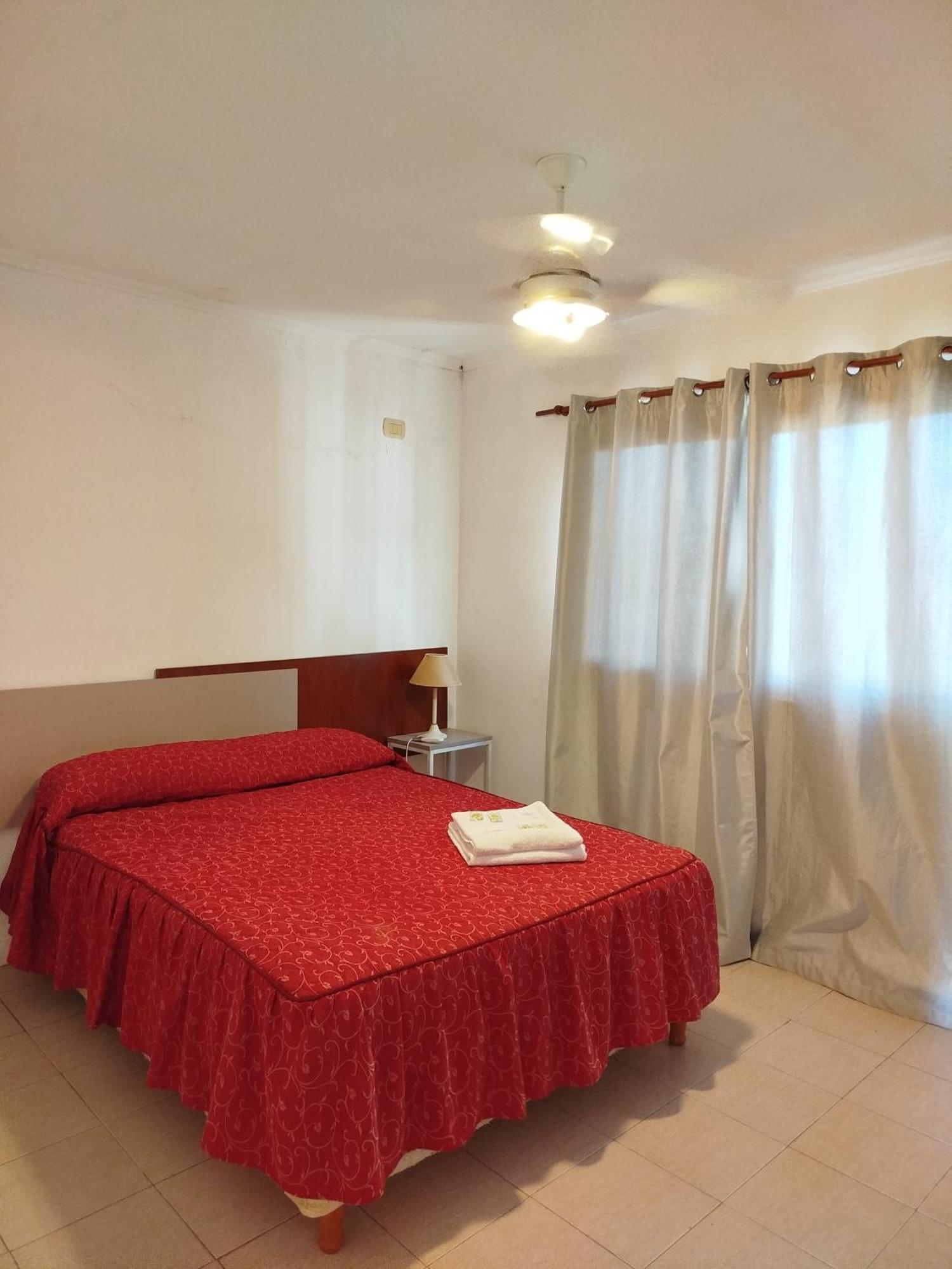 Brisas Del Lago Apartamentos Colón Екстериор снимка